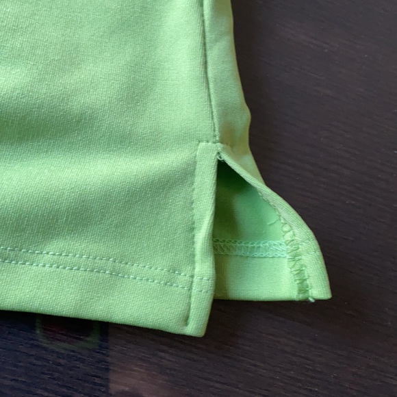 LIME GREEN COWL NECK SLEEVELESS CROP TOP - Picture 3 of 7